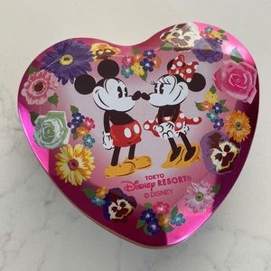 4/$10 Tokyo Disney Resort Tin